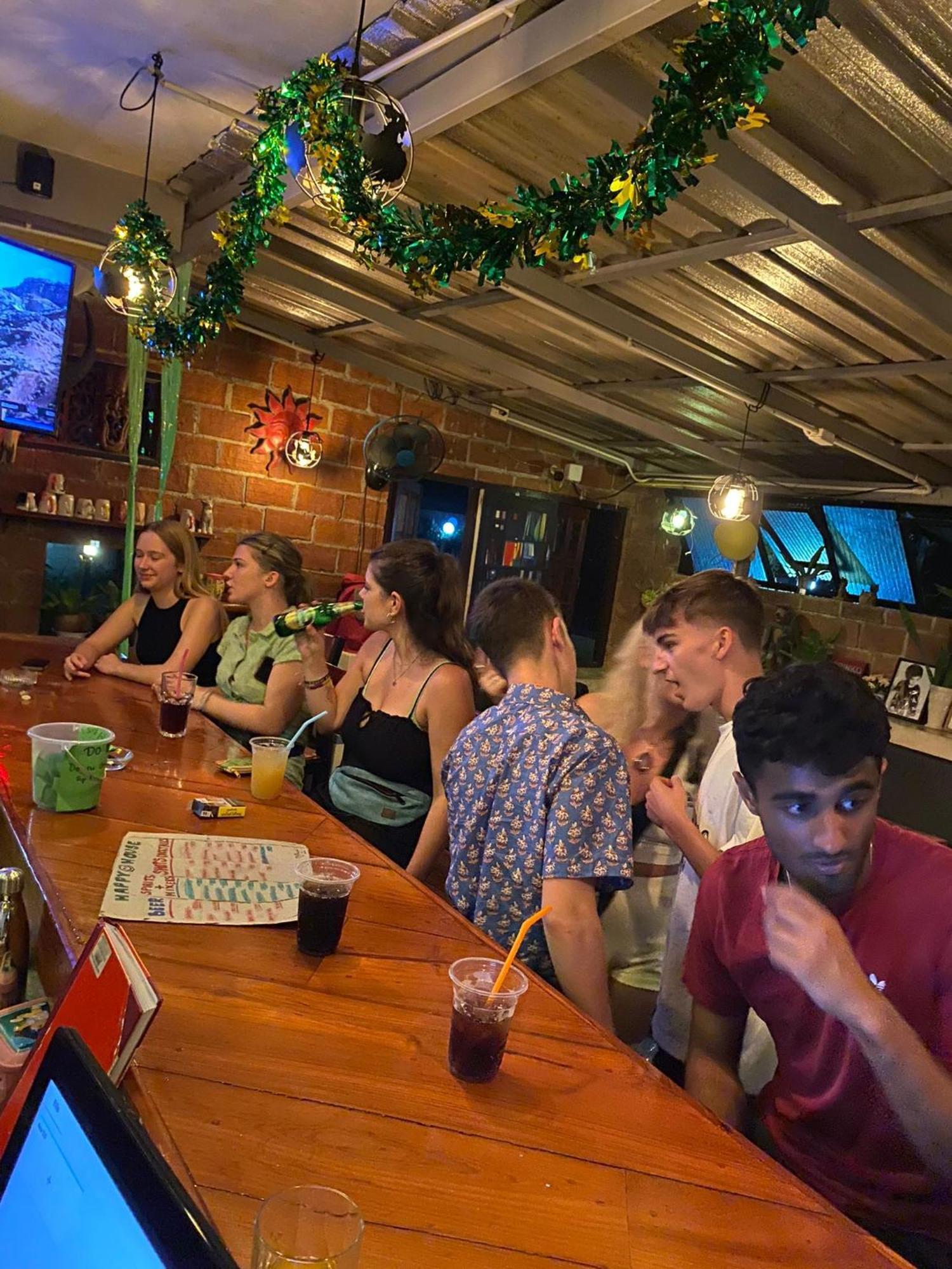 Happy House Backpackers Hostel Pai Bagian luar foto