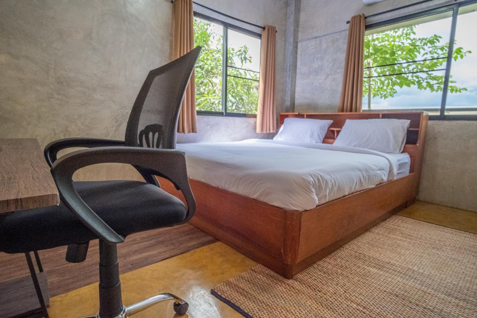 Happy House Backpackers Hostel Pai Bagian luar foto