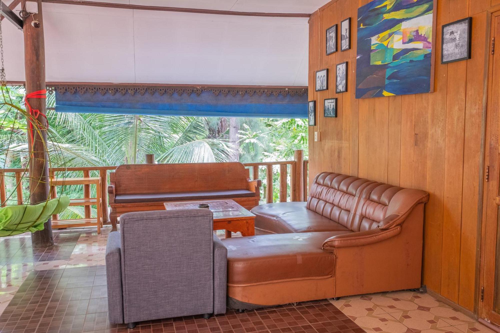 Happy House Backpackers Hostel Pai Bagian luar foto