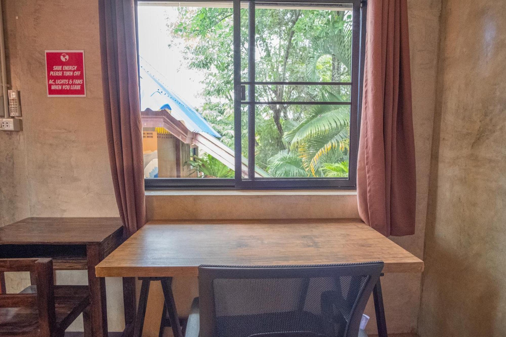 Happy House Backpackers Hostel Pai Bagian luar foto
