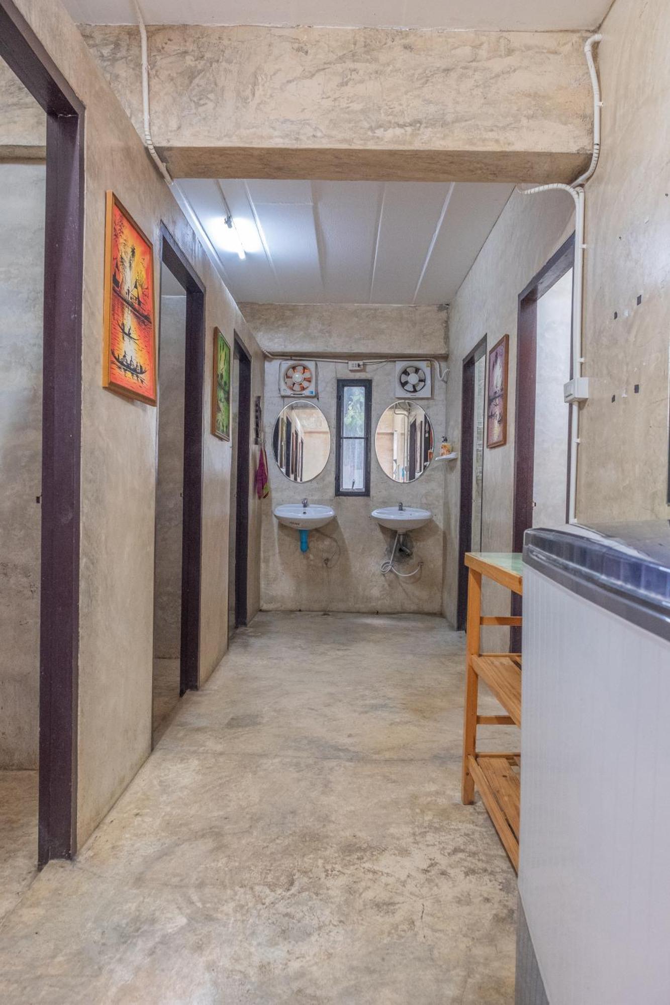 Happy House Backpackers Hostel Pai Bagian luar foto